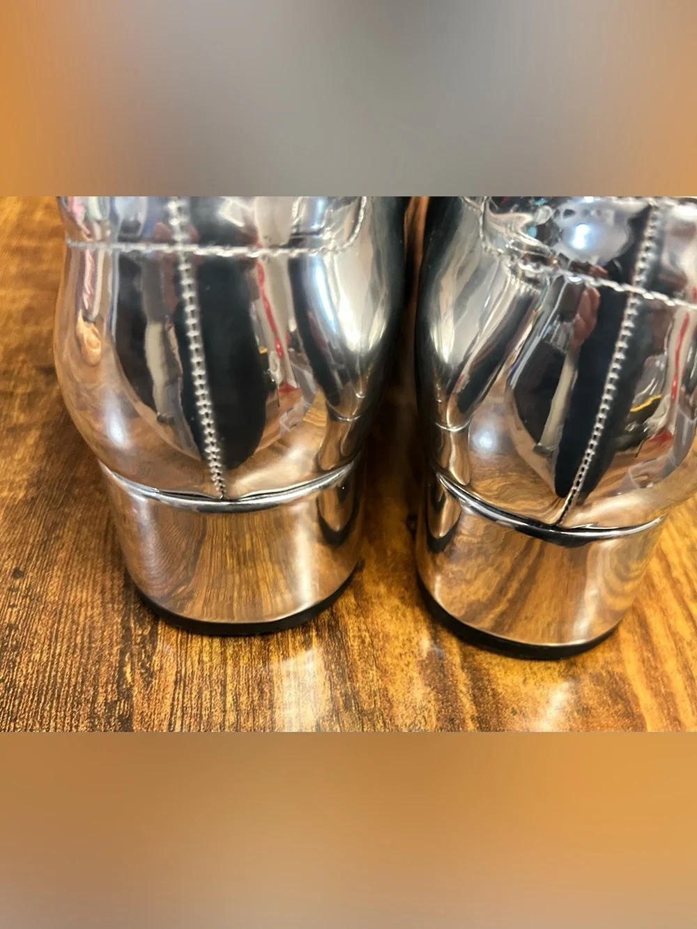 Art Class Kids' Dina metallic T-strap dress shoes Size 4